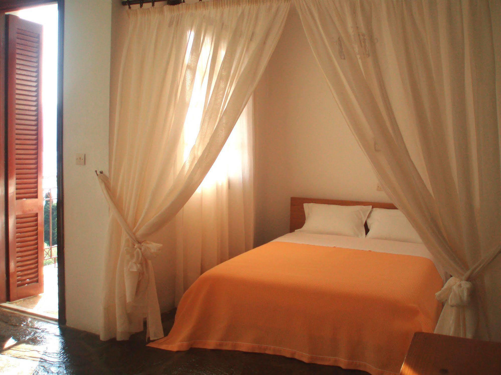 Scorpios Hotel & Suites Đảo Samos Ngoại thất bức ảnh