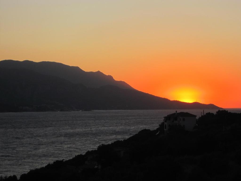 Scorpios Hotel & Suites Đảo Samos Ngoại thất bức ảnh